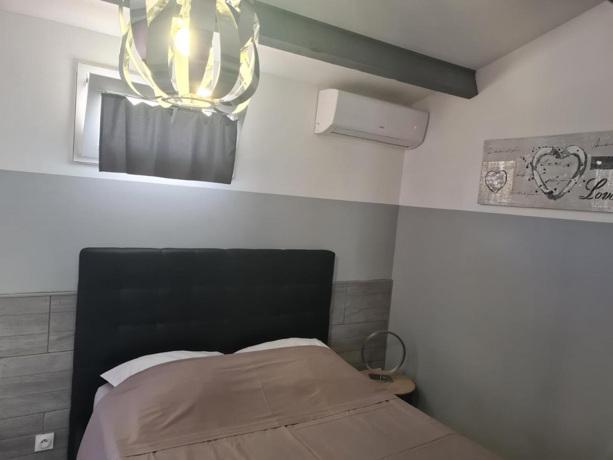 Chambre Cosy Avec Terrasse Arles Exterior foto